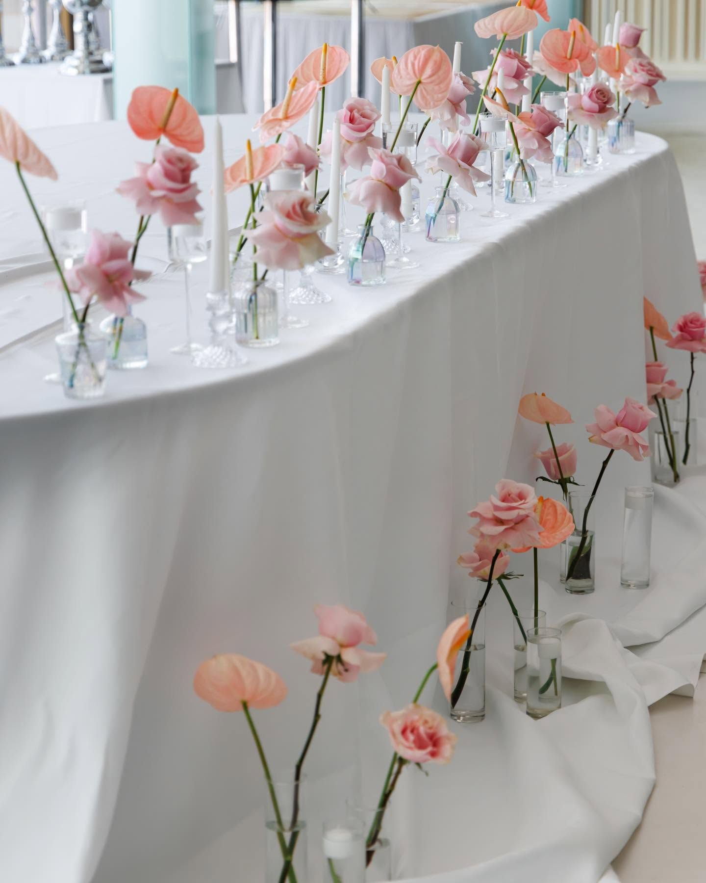 Prezidiu decorat cu anthurium roz