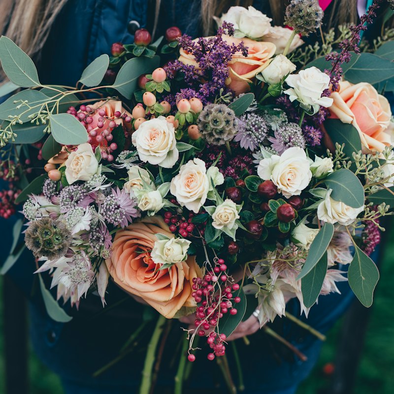 Buchet bogat de flori